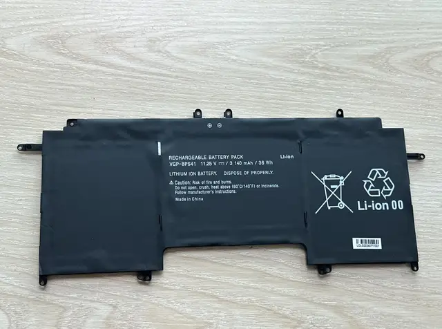 ソニーVAIO SVP13219CJB タッチパネル、増設バッテリー付［訳あり］ ソニーVAIO SVP13219CJB タッチパネル、増設バッテリー付［訳