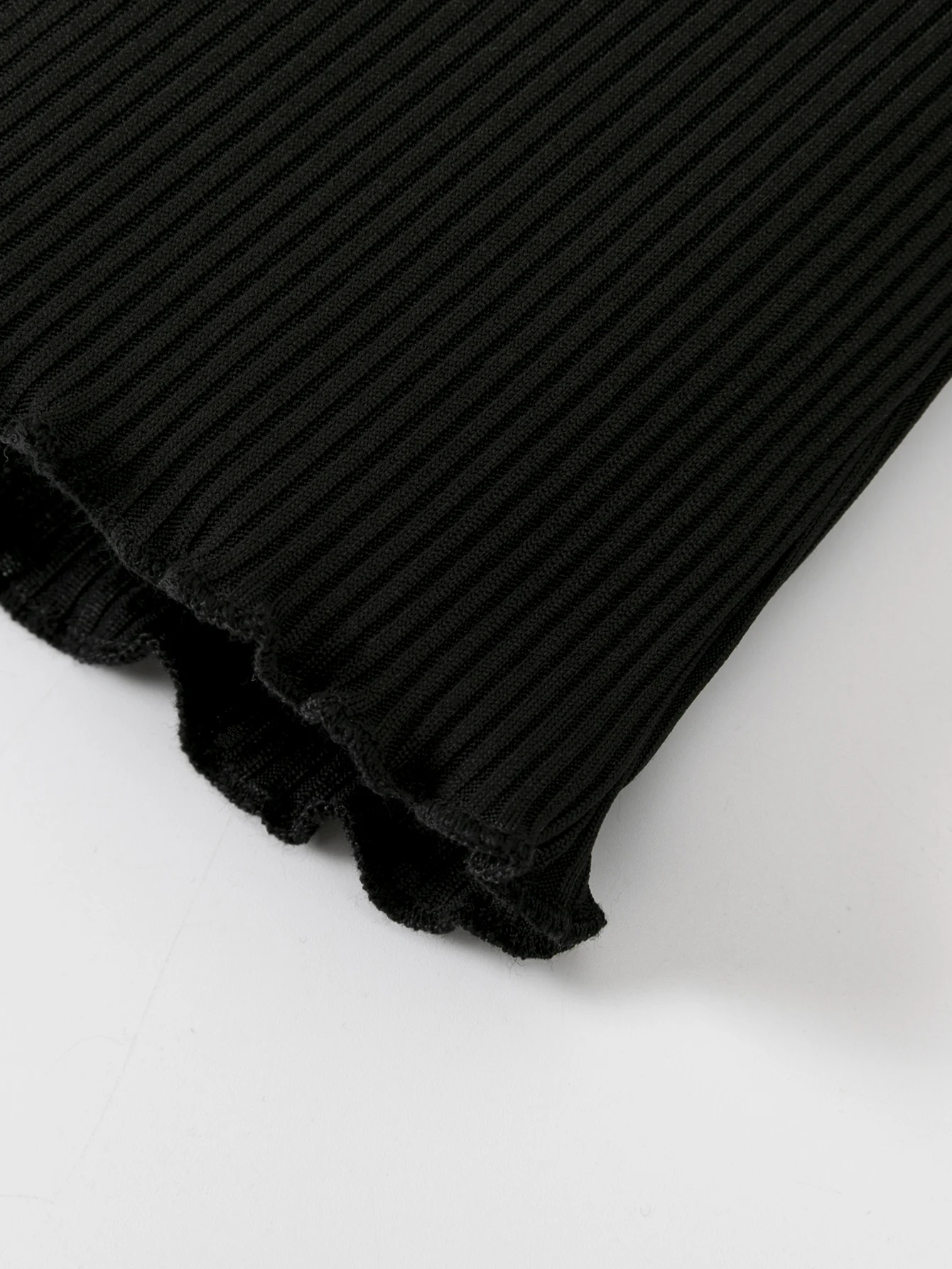 Fashionable black turtleneck knit sweater - comfortable ribbed design 4