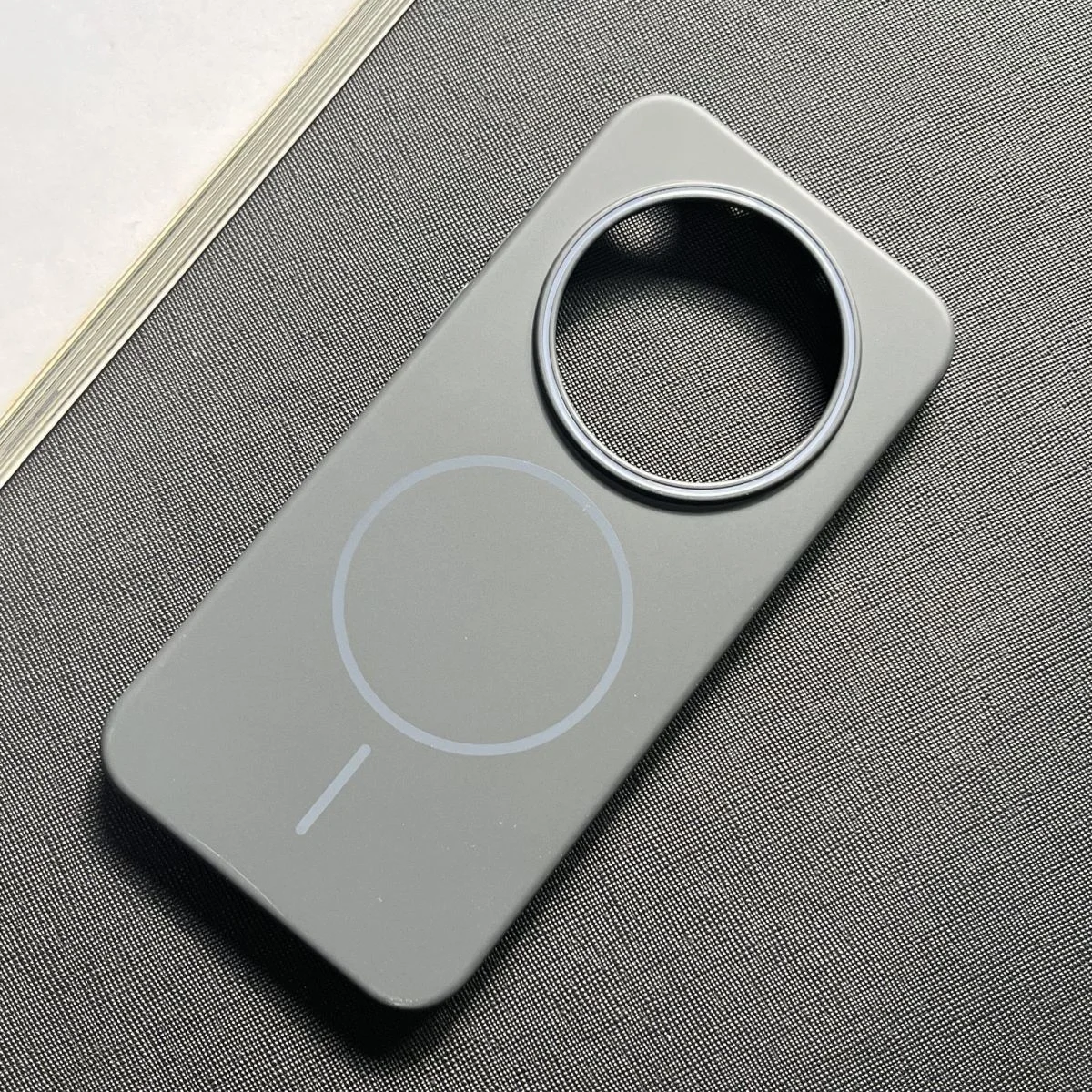 Sleek Magnetic Wireless Charging Protective Back Cover Case - Hard PC Slim Shell