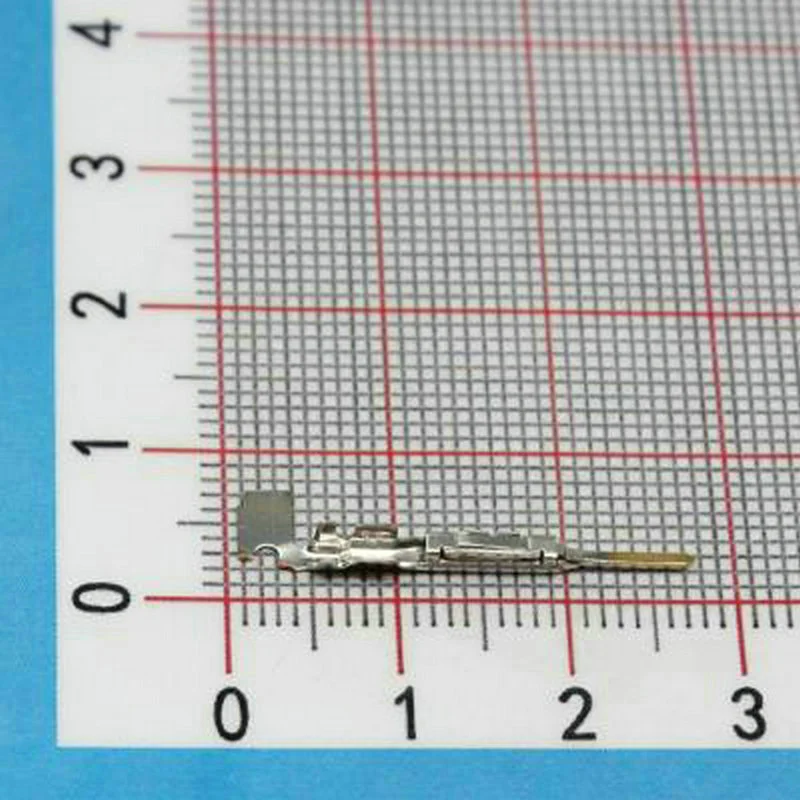 

100PCS Genuine Tyco connector 1318109-1 0.34 male terminal