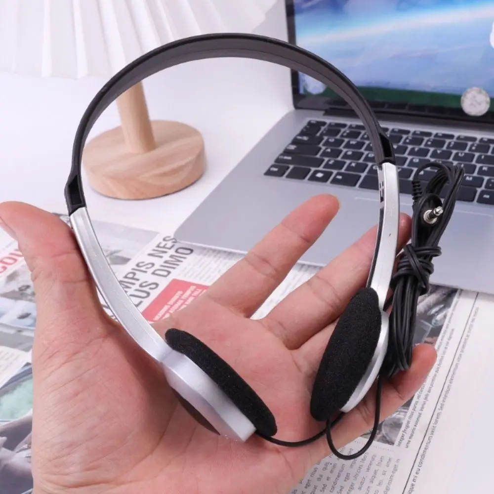 Retro Wired Headphones Hip Hop Trends MP3 Wired Connection Music Walkman Earphone Over Ear Earbud Personality Sports Headphones