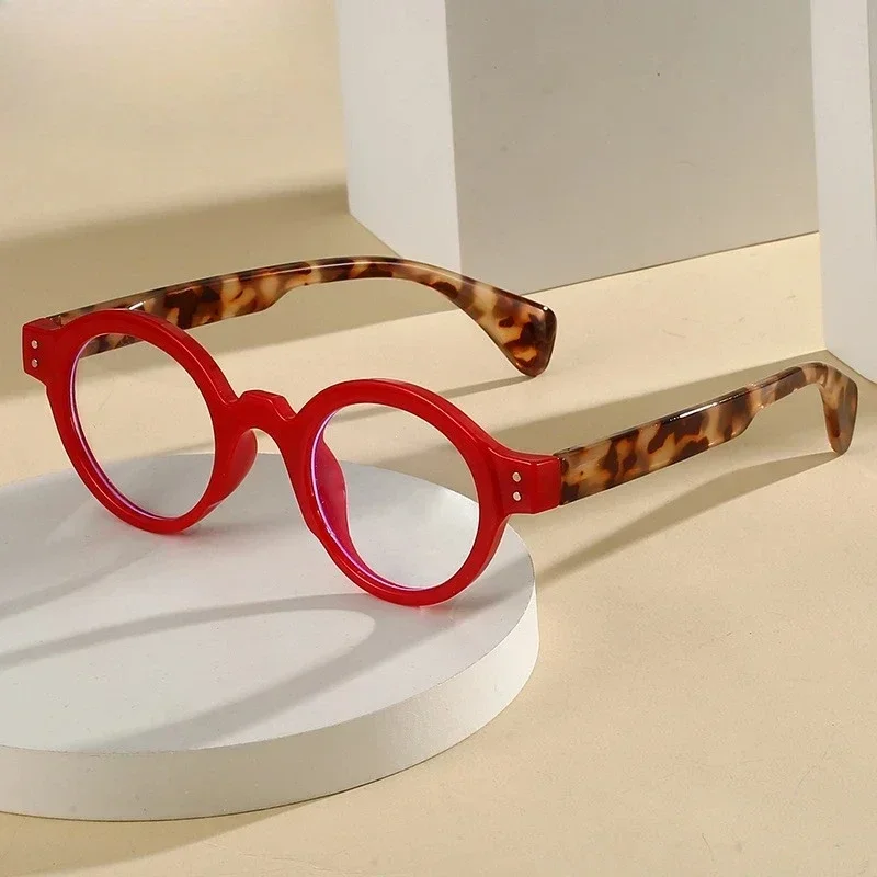 Vintage-Inspired Oversized Round Reading Glasses with Spring Leg and Anti-Blue Light Protection