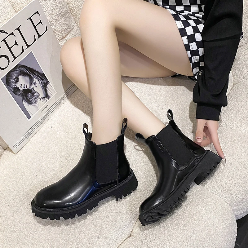 2024 Autumn and Winter Chelsea Boots for Women Casual Non-Slip Leather Boots Waterproof British Style Women's Mid-calf Boots