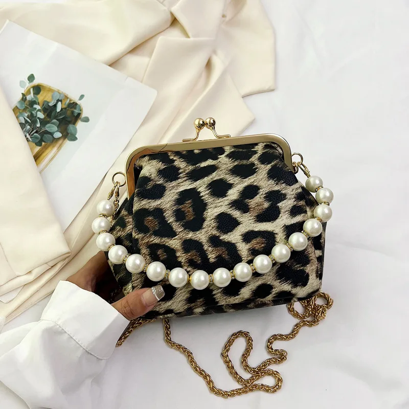 Popular Beaded Handheld Shell Shoulder Bag Autumn New Retro Texture Small Square Crossbody Bag Fashion Shoulder Crossbody Bag