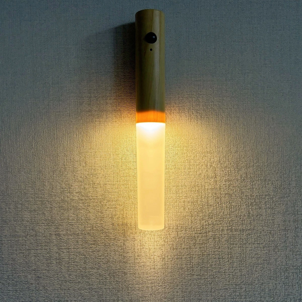 Wireless motion sensor LED night light rechargeable auto induction for kitchen closet toilet staircase