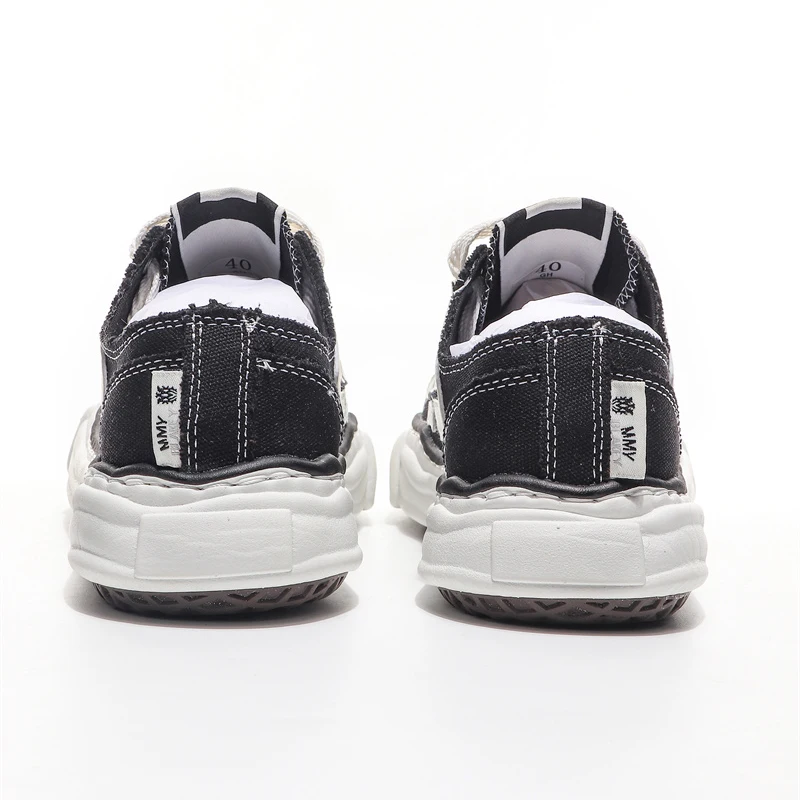 Women Casual Shoes Men's Sports footwear Summer Casual Thick Soled Male Soft Comfortable Non-slip Outdoor Fashion Board sneakers