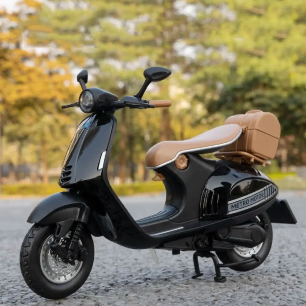 Alloy 1:12 Alloy Motorcycle Model Sound Diecasts Vehicle Retro Motorcycles Cars Collection Crafts Vehicles Light Music