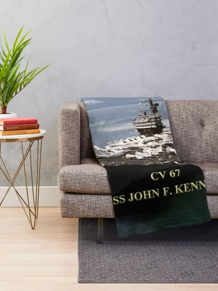 CV-67 USS �� F. �ɳ׵� ������ ���, �� �ʼ�ǰ, �ִϸ��̼� ���� ���� ħ�� ���