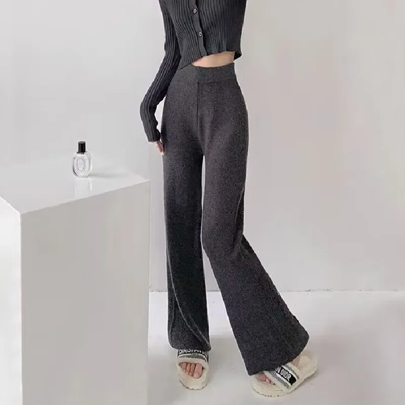 Рисунок 6 - Брюки женские трикотажные с завышенной талией