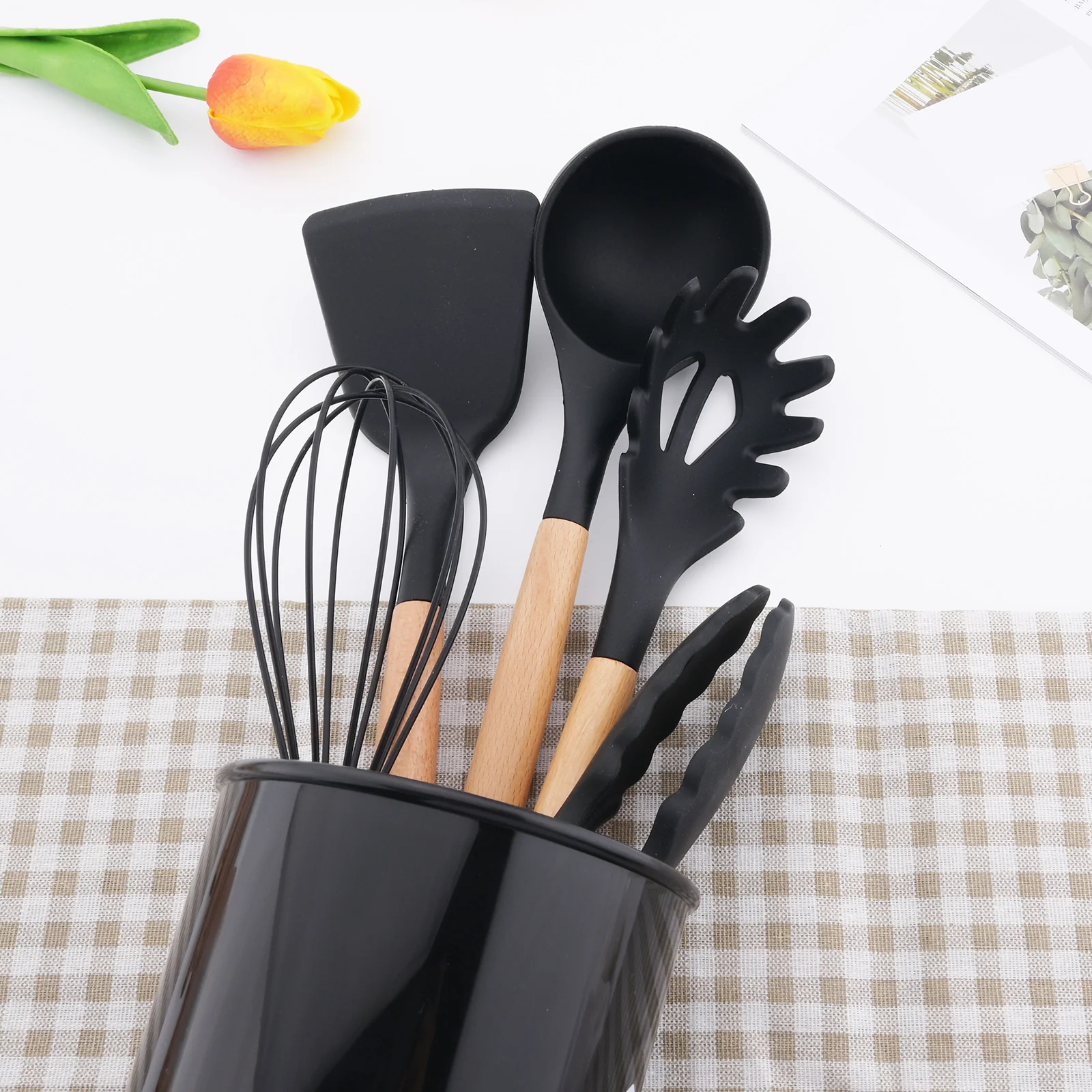 Silicone Cooking Utensil Kitchen Accessories Cooking Non-stick Spatula Oil Brush Kitchenware Resistant Heat Kitchen Tools Black