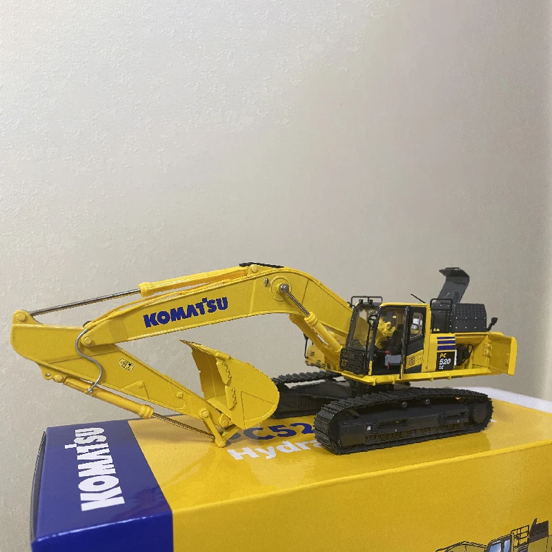 ミニカー 1/43 コマツ PC520LC-11M0 アタッチメント3個付き ミニカー 1/43 コマツ PC520LC-11M0 アタッチメント3個付き