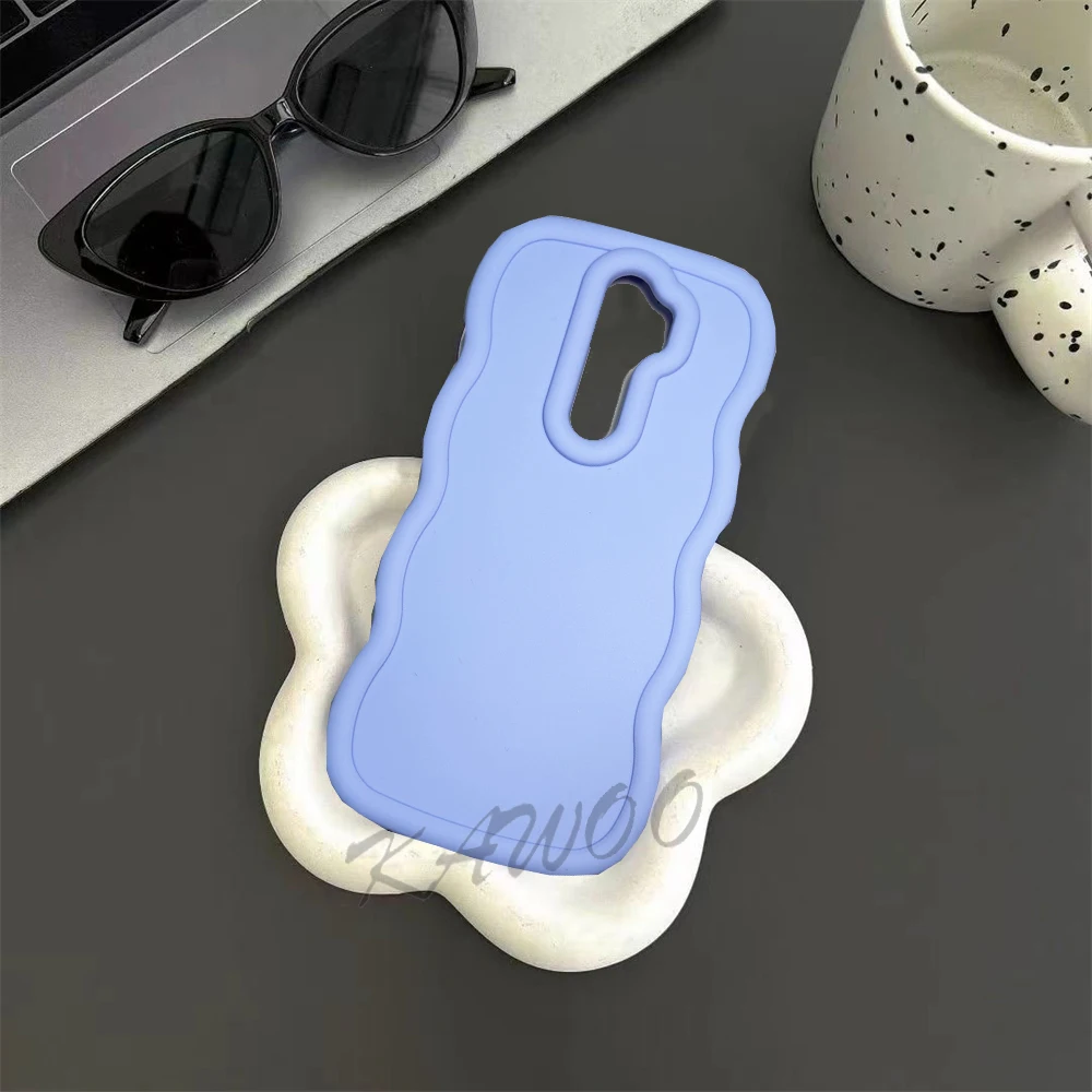 Macaron Colors Curly Frame Soft TPU Shockproof Phone Case with Wavy Bumper Design