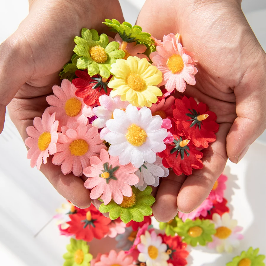 

100Pcs Mini Silk Daisy Artificial Flowers Wedding Party Home Decoration Christmas Wreath Sunflowers Bridal Accessories Scrapbook