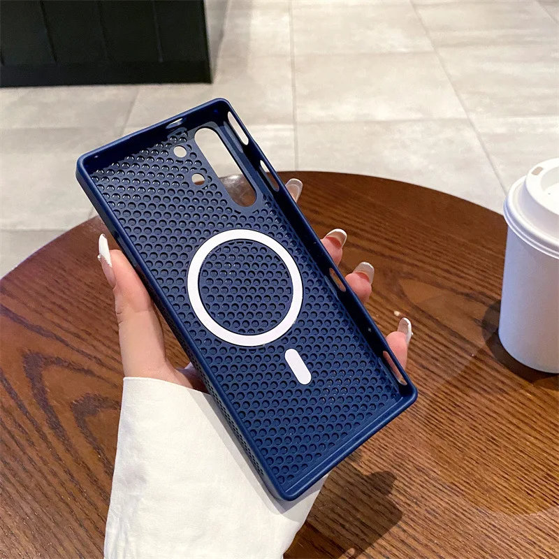 Magnetic Heat Dissipation Mesh Shockproof Soft Bumper Case with Mag-safe Compatibility