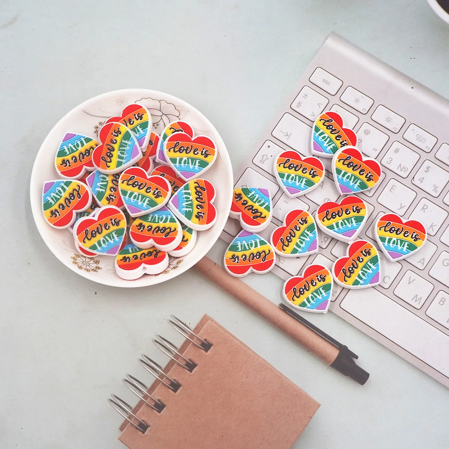 

Chenkai 50PCS LOVE Focal Beads Silicone Charms For Pen Making Character Beads For Beadable Pen DIY Baby Pacifier Dummy Chains