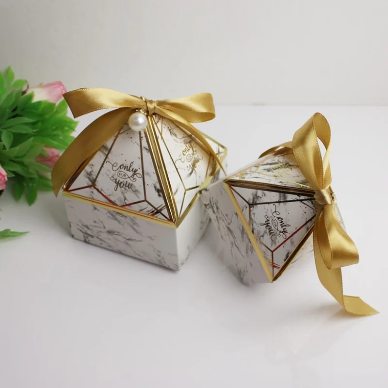 thumbnail image 1 of Caja de dulces con forma de pagoda, regalo de recuerdo, cajas de chocolate con cintas, boda, cumpleaños de niños, baby shower, suministros para fiestas, 8,5 x 3,5 x 7 cm, 1 of 5