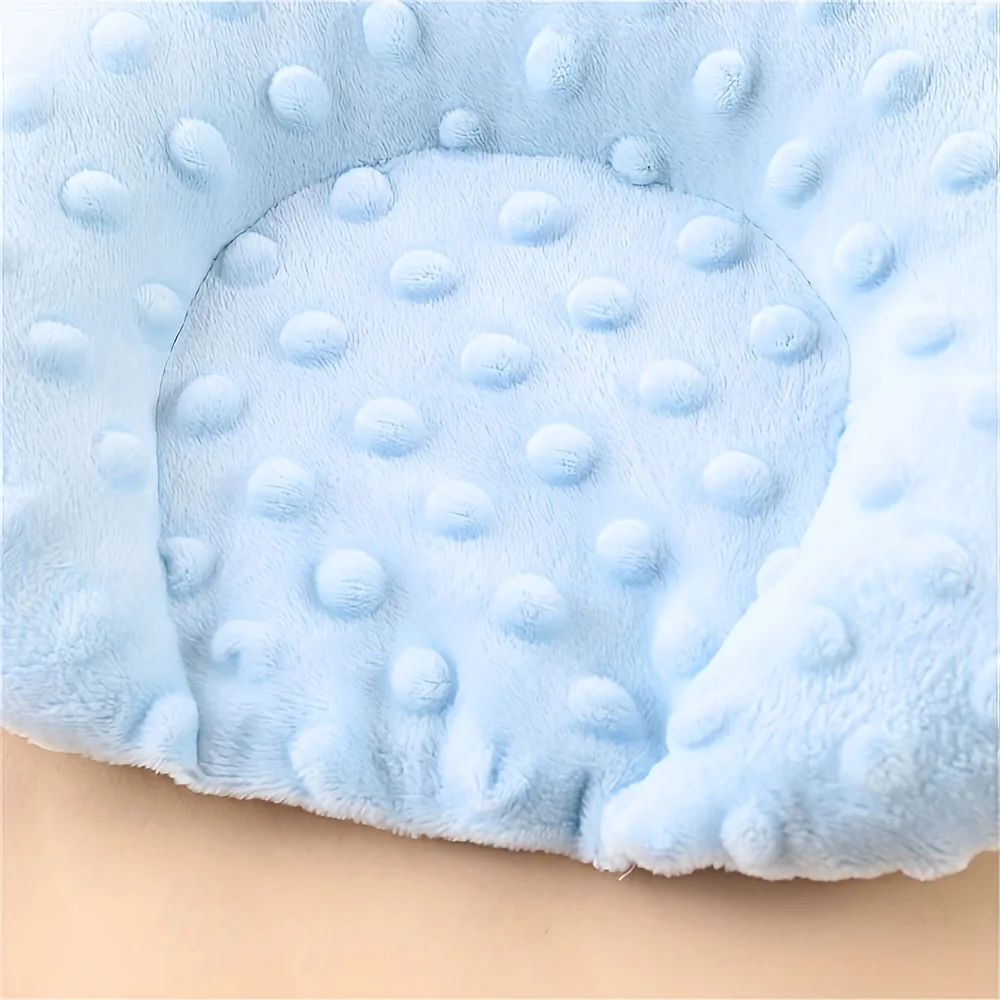Cozy U-Shaped Cartoon Design Sleep Pad for Small Dogs Deep Sleep Accessory Polyester Fleece Elliptical Shape Ideal for Toy Breed
