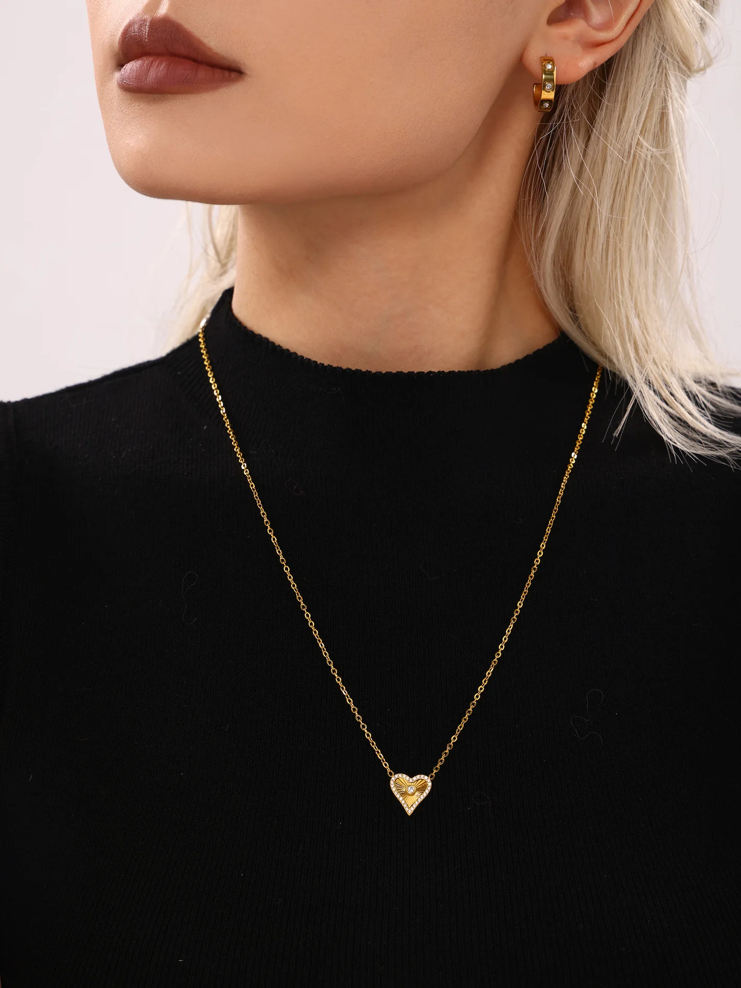 Vintage Herz Anhänger Halskette Armband Für Frauen Zirkon Wasserdichte Edelstahl Kette Bankett Täglichen Schmuck Geschenk – Detail 2
