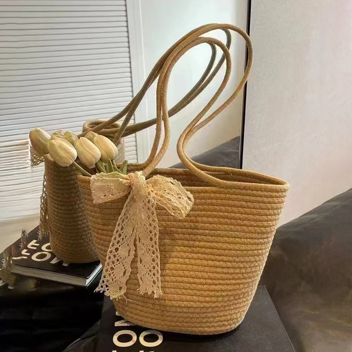 Woven Straw Bag for Women, Large Capacity, Wool and Cotton Thread, Fashionable Autumn and Winter Versatile Shoulder Bag, Beach Bag, Tote Bag for Commuting to Work