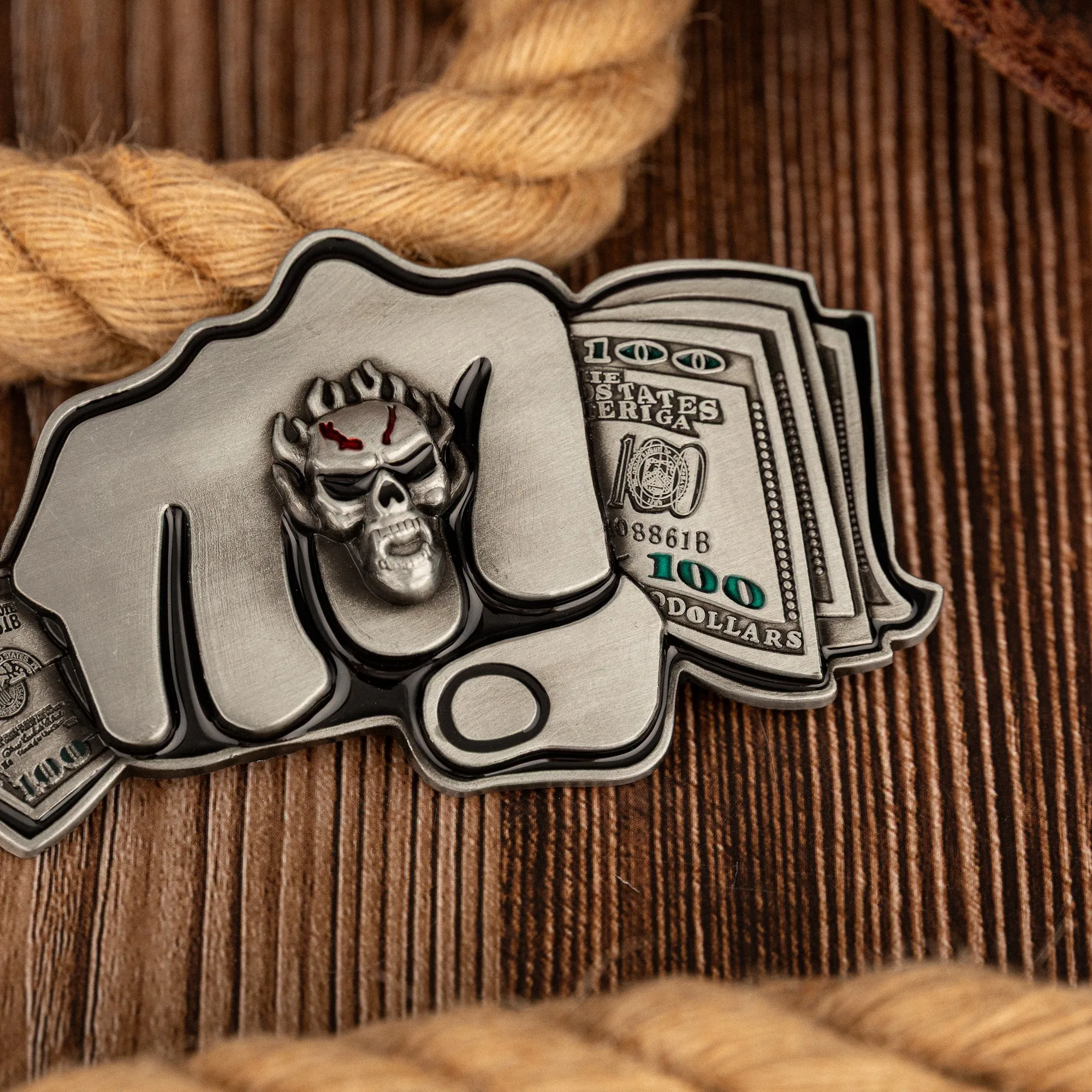 Golden Finger Buckle: A Stylish Novelty for the Modern Western Gentleman