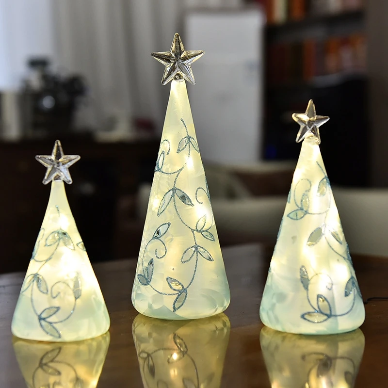 

Free Shipping 6pcs/pack Hand Painting Glass Dome Christmas Tree Hanger LED Luminous Colored Lights Desktop Holiday Decoration