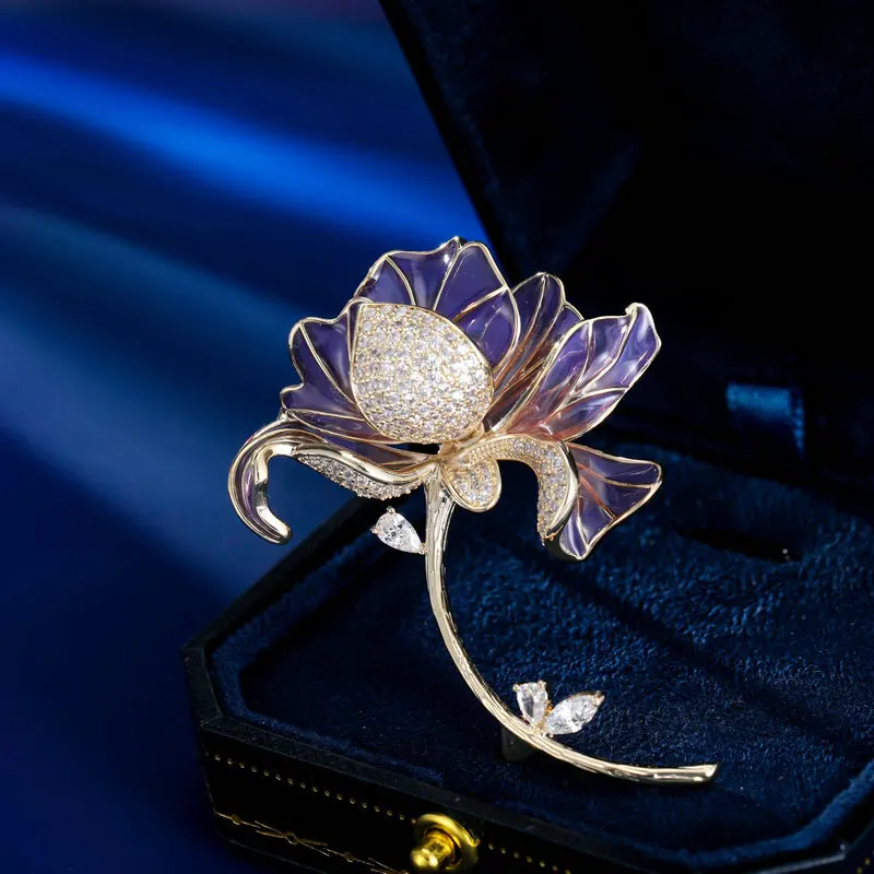 Elegant Temperament Enamel Plated Lotus Brooches Pins New Fashion Statement Flower Corsage Bouttoniere Accessories