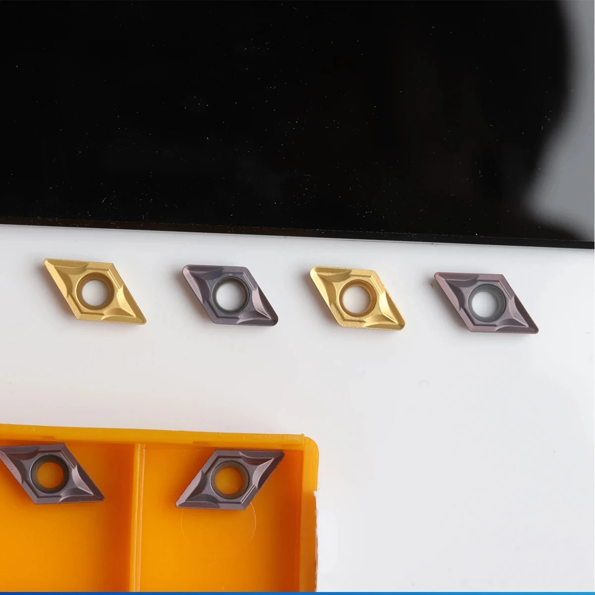 10PCS DCMT Serie Dreheinsätze DCMT070204 DCMT070208 Bearbeitungszentrum Stahl Edelstahl Verarbeitung Interne Drehwerkzeug – Detail 3