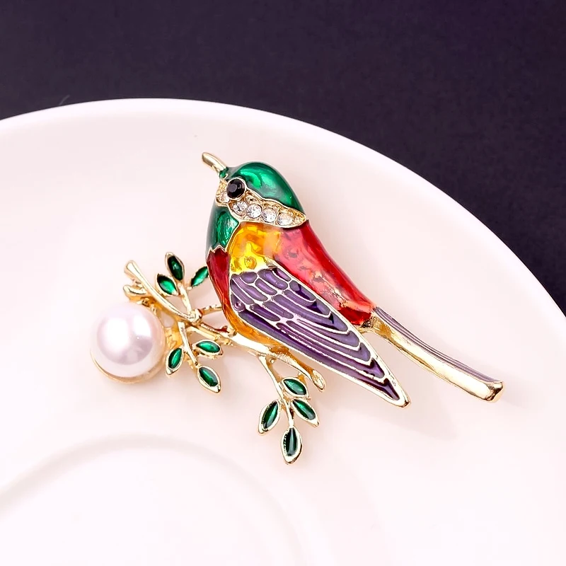 Chic Magpie Birds Enamel Brooches For Women Coat Sweater Dress Suits Bags Animal Pin Fashion Party Jewelry Accessories