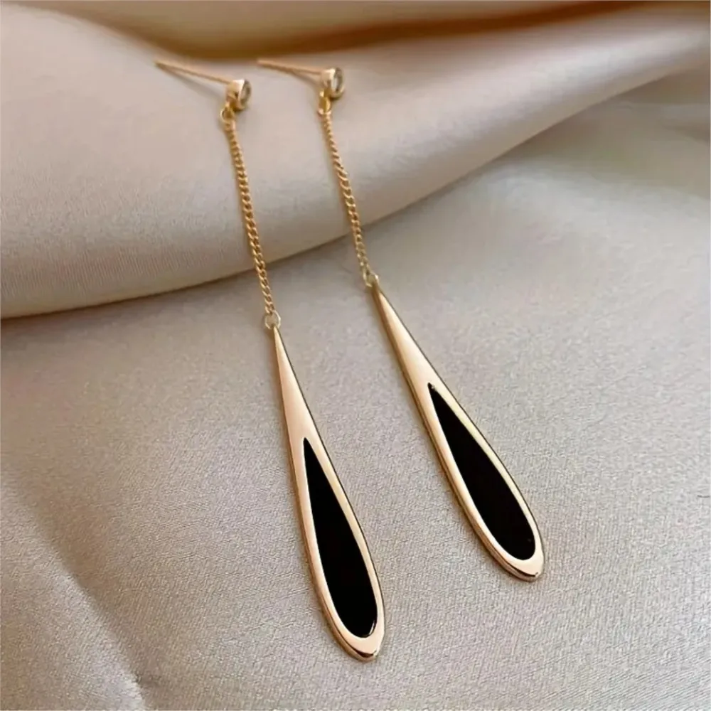 Simple Fashion Black Tassel Waterdrop Earrings for Women Vintage Chic Design Hypoallergenic Steel Earrings Party Jewelry Gifts