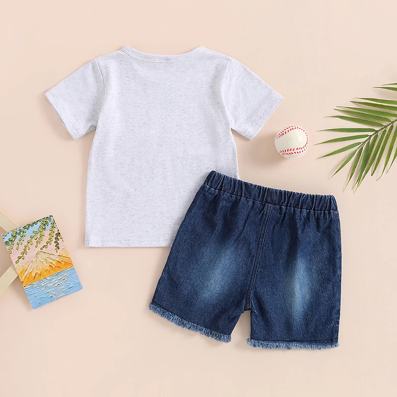 Рисунок 6 - Футболка с коротким рукавом и вырезом