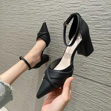 French single shoes women's spring 2022 new fashion gentle retro buckle thick heel pointed high heels trend sneakers