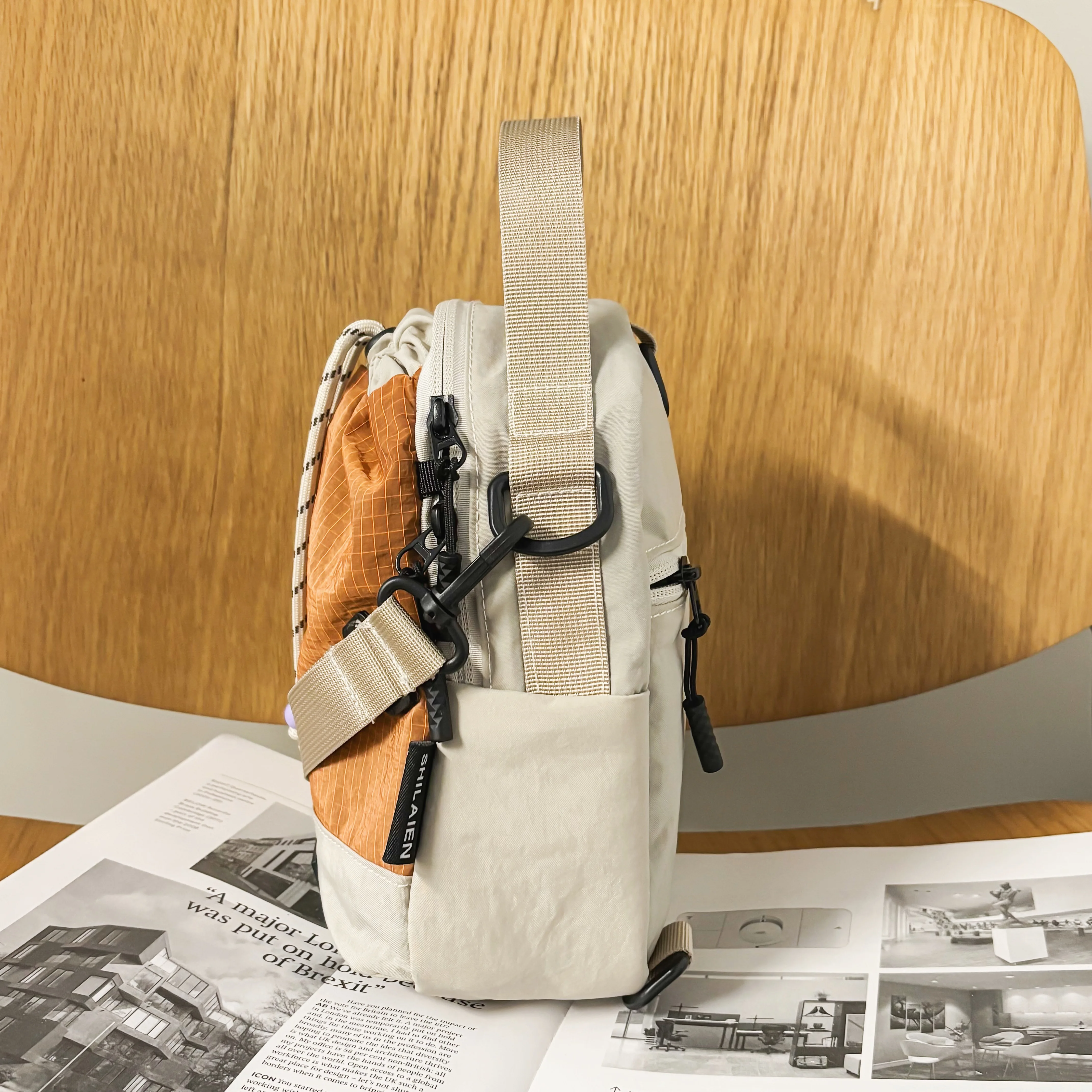 Fashionable Commuter Crossbody Bag Mobile Phone Bag Lightweight Multi-Functional Chest Bag Large Capacity Water Cup Waterproof Shoulder Bag Water Bottle Bag Outdoor Sports Hiking