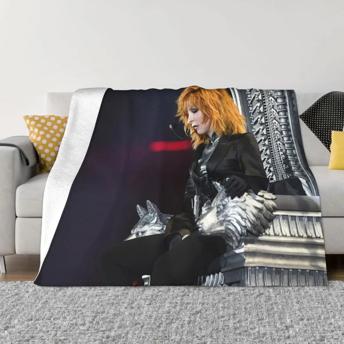 

Pretty Sexy Mylene Farmer Blanket Warm Fleece Soft Flannel French Singer Throw Blankets for Bed Sofa Office Spring