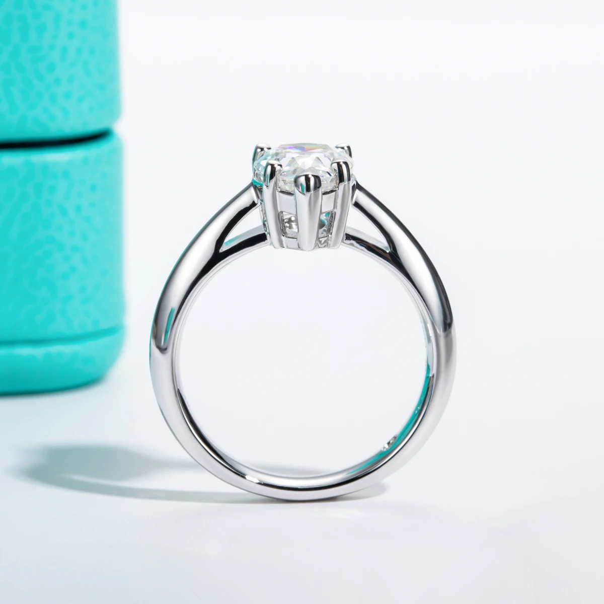 Engagement Ring pear