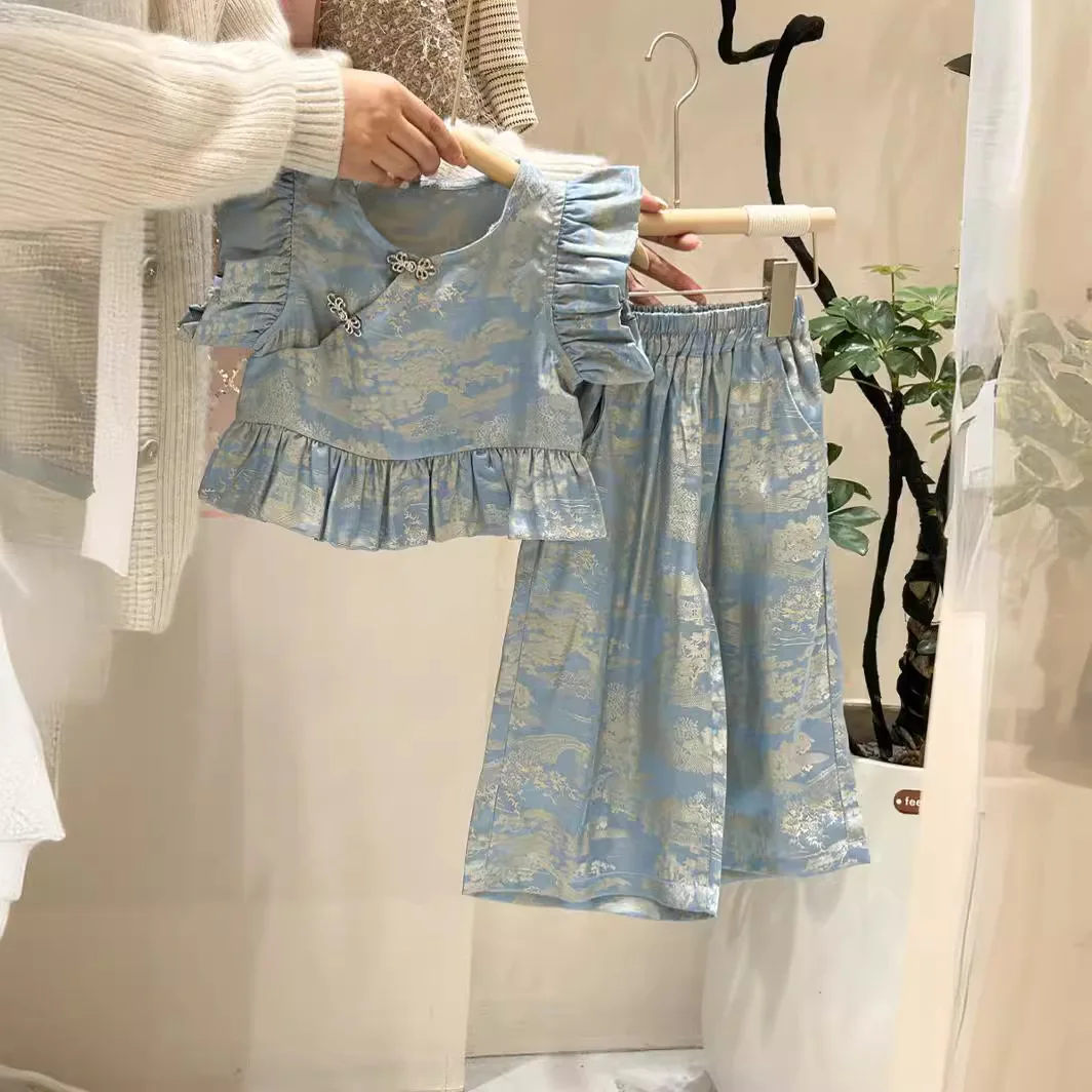 

Новинка лета 2024, топ и штаны для девочек, комплект из двух предметов, летний детский комплект с принтом для улицы