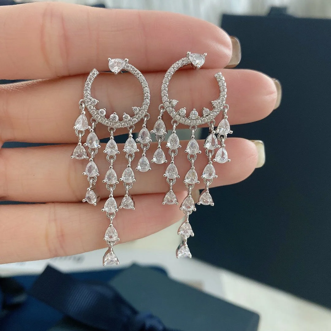 2022 Hot Brand Water Drop Zircon Earrings Earrings Simple And Generous Fashion Versatile Banquet ExquisiteEar Studs