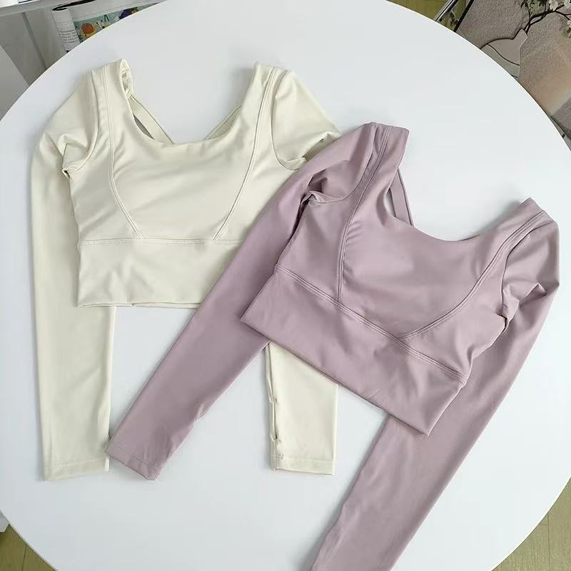  Women's Long-Sleeve Yoga Wear with Built-In Bra, Fitness Pilates Sports Top, Training Outfit for Outdoor Wear 