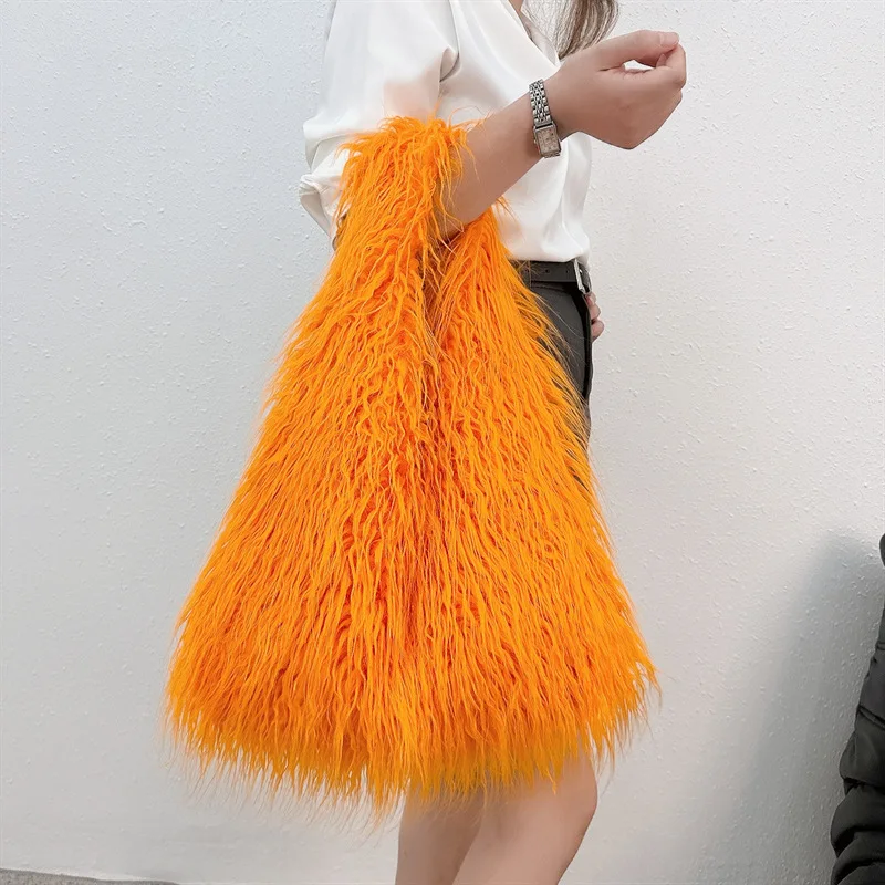 Bolsos de hombro peludos y esponjosos para chicas Kpop Y2k para mujer, tendencia de lujo, bolso de mano grande de piel sintética de diseñador, bolsos Harajuku