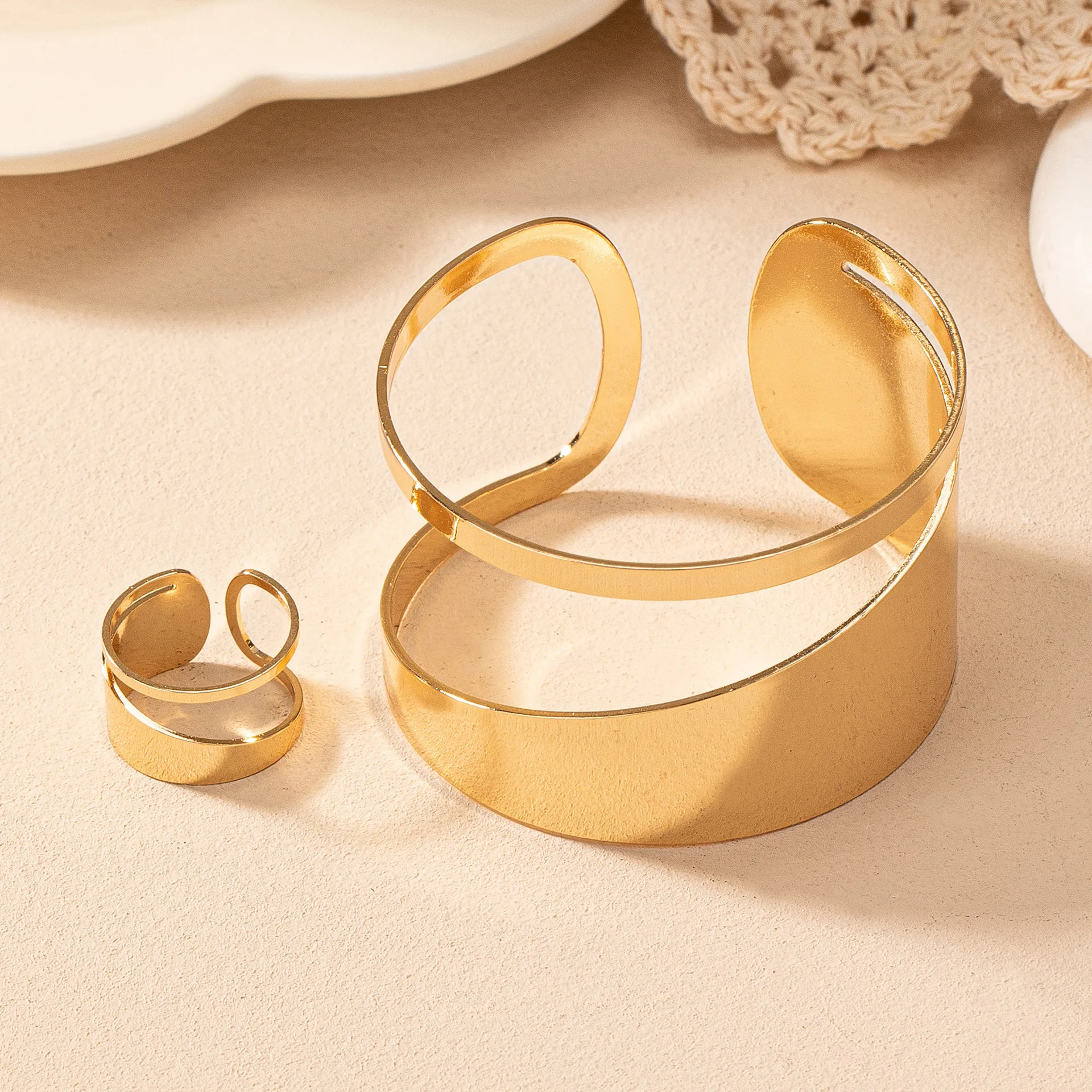 Fashion Simple Open Adjustable Jewelry Bracelet Metal 18k PVD Gold-plated Waterproof Colorfast Accessories Bangle 2
