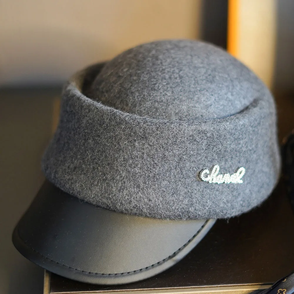 Newsboy hat Leather Brim Wool Cap Wool Newsboy Cap Women Winter Hat British Flat Patchwork Woolen Ladies Beret Hats