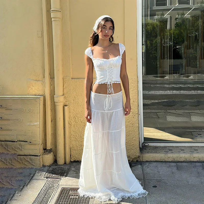 

Summer New Women's Fashion French Square Neck Strap Top With Lace Splice Half Skirt Holiday Style Set For Women