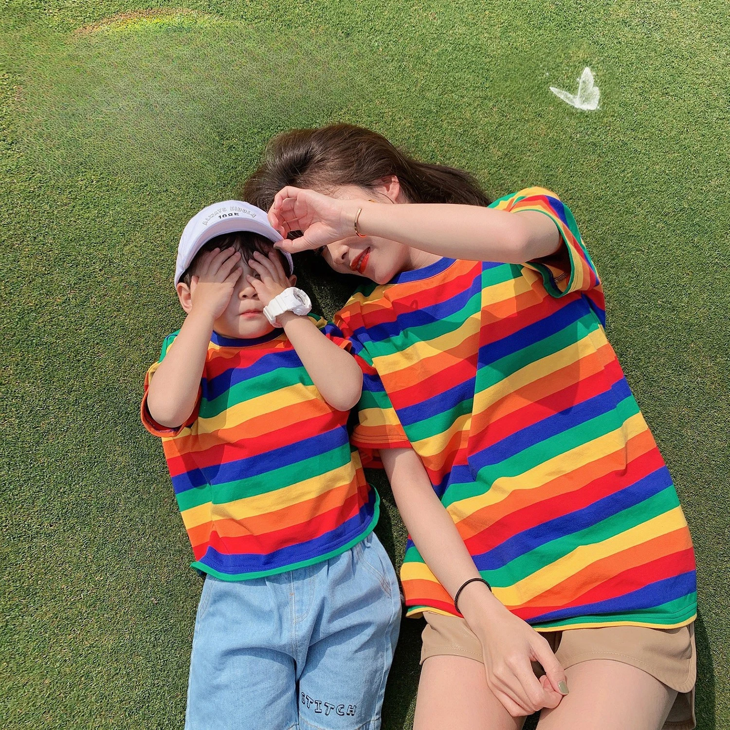

Summer Family t-Shirts Dad Mom Children Matching Rainbow Clothes Parent-Child Fashion Tops Daddy Mother And Daughter Son t-Shirt