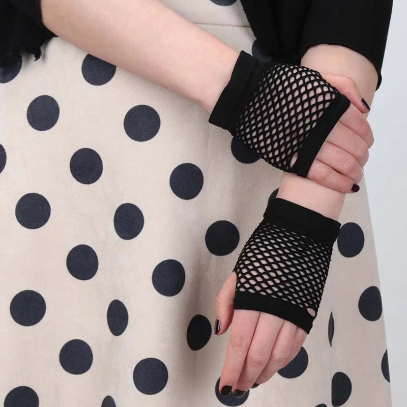 New Fishnet Gloves Girls Gothic Punk Rock Women Short Mesh Glove Fingerless Half Finger Sexy Hollow Out Candy Black Mittens