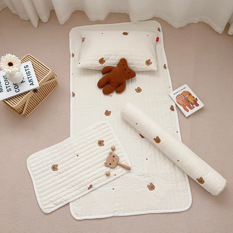 

Baby Crib Cot Mattress Bear Olive Embroidered Baby Newborn Bed Sheet Cover Linen Cotton Dropshipping Wholesale Make Custom Size