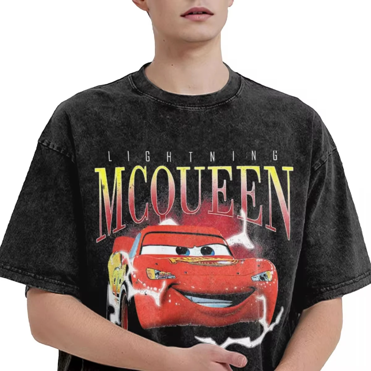boohoo MAN★半袖 ディズニー Cars Lightning McQueen Tシャツ Oversized Pixar Cars Lightning Mcqueen License T-shirt | boohoo
