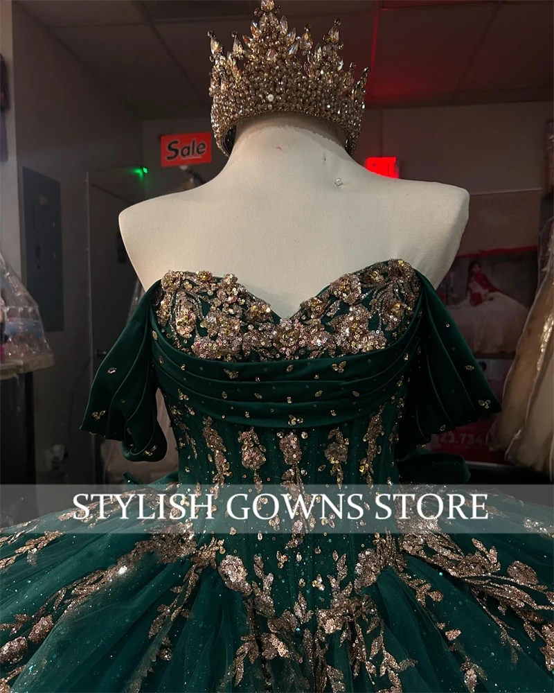 Emerald Green Off The Shoulder Sequin Quinceanera Dress Bead Appliques Birthday Luxury Dress Bow Graduation Gown Customized
