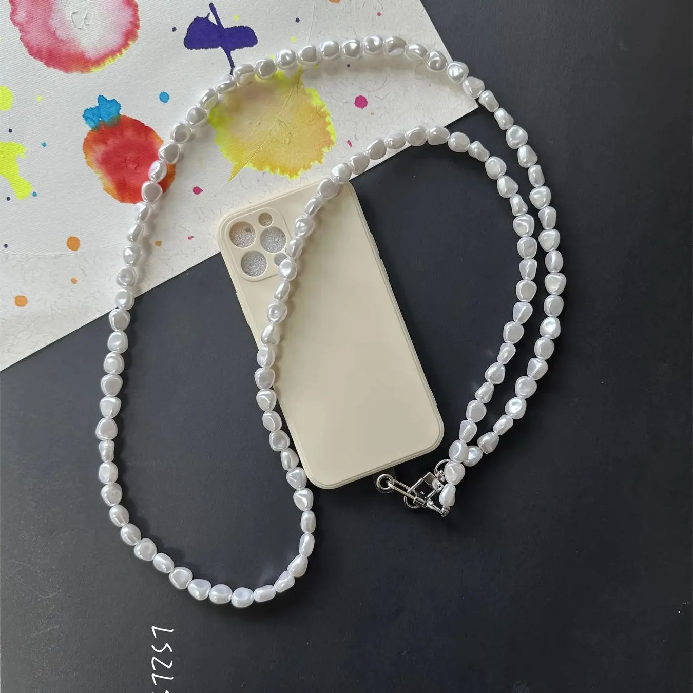 Luxury Simple Phone Crossbody Lanyard with Special-Shaped Pearl Chain