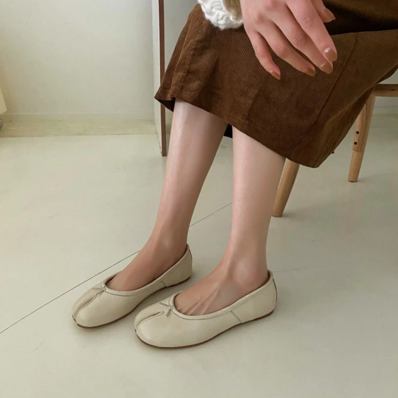 2024 Summer Genuine Leather Women's Casual Split Toe Shoes Women's Casual Ballet Flat Bottom Walking Shoes