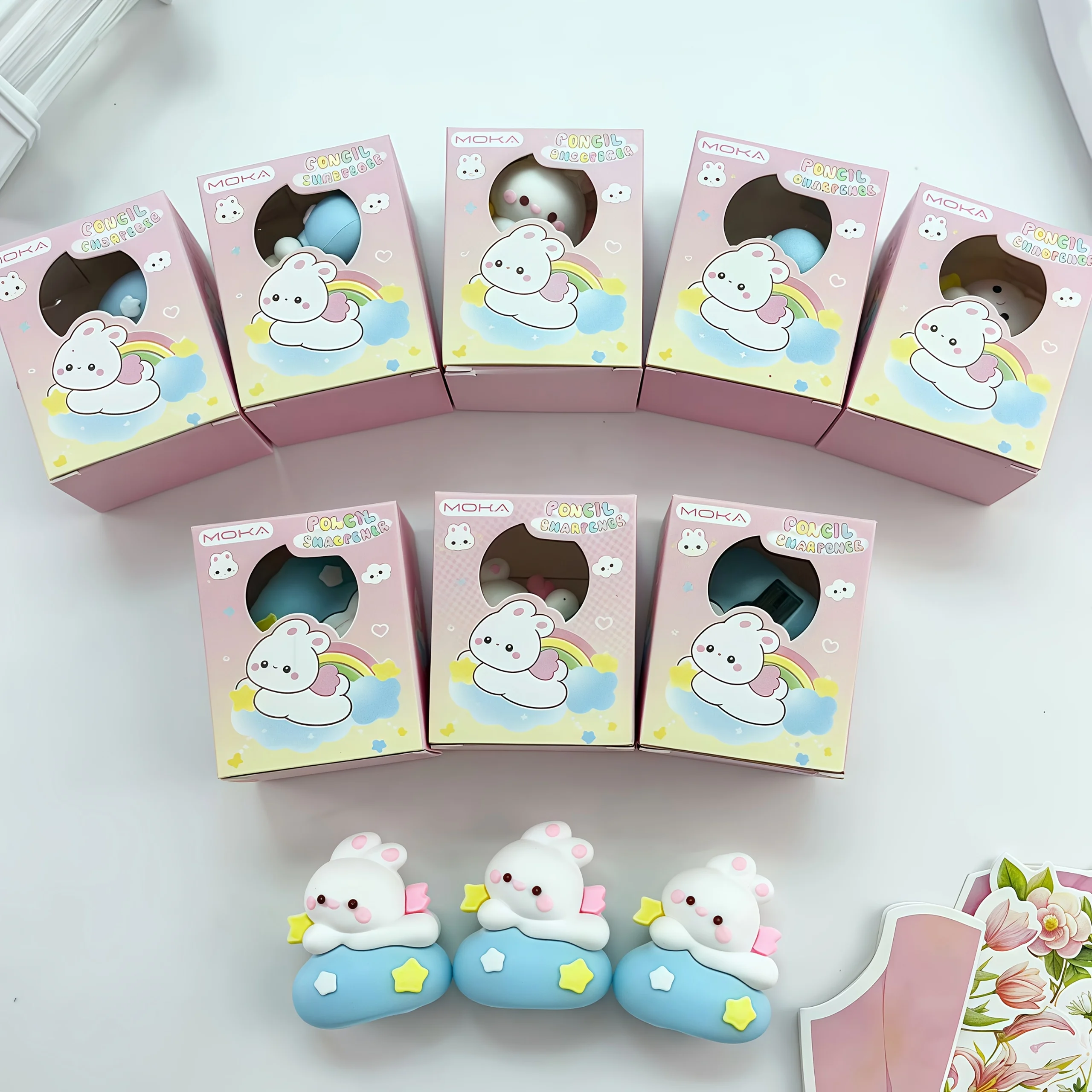 6-Piece Set of Mini Pencil Sharpeners, Desktop Decorations, Cute Strawberry Bunny, Rainbow Bunny Design, Cartoon Cute Pencil Sharpener, Portable Pencil Sharpener for Children and Elementary School Stu - 6