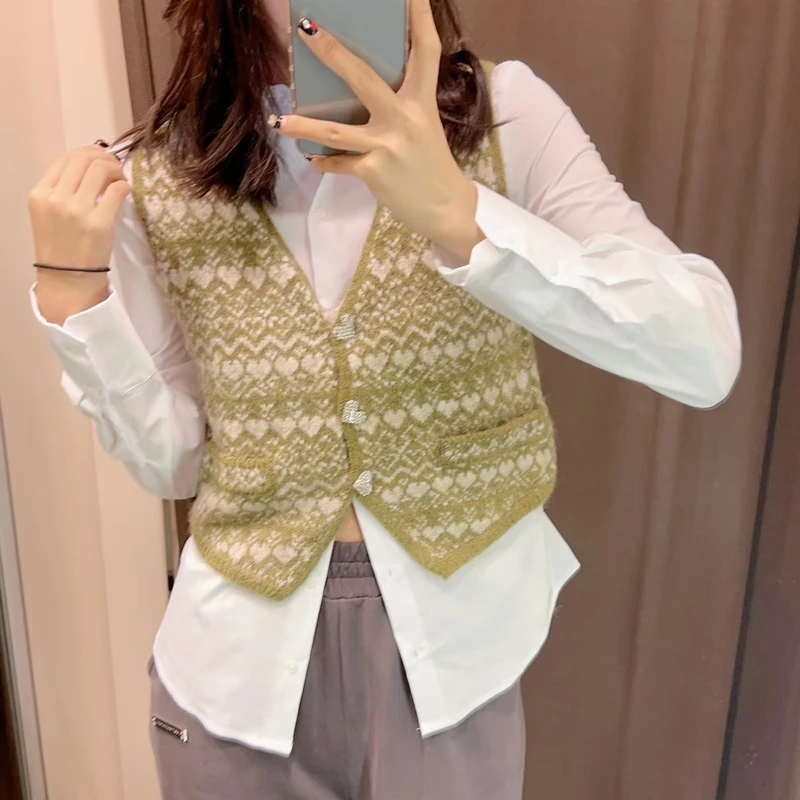

2022 European and American fashion autumn and winter women's new V-neck sleeveless knitted jacquard vest top